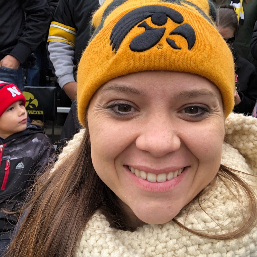 Meet your Posher, Holly